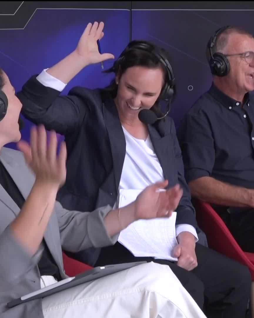 "Pure genius!" 🤣 Heather Graham was playing chess, and everyone else was playing checkers! #WBBL11