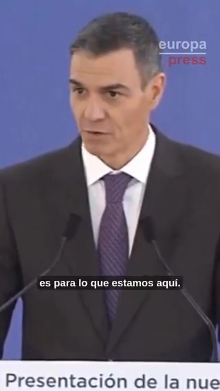🟦 Presidente de Ceuta (PP): "Bienvenido a tu casa. Esta visita transmite seguridad y confianza. Gracias, presidente" 🟥 Sánchez: "Gracias por tu lealtad con el Gobierno. Esto demuestra que con la colaboración entre gobiernos de distinto signo podemos entendernos y trabajar"