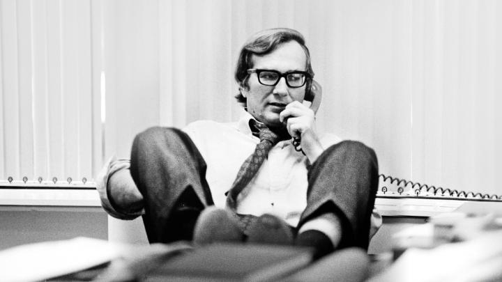 Seymour Hersh made a name investigating the types of stories that are among the hardest to report -- those that some of the most powerful people in the world want to remain hidden. Cover-Up, a new documentary about the Pulitzer Prize-winning investigative journalist, is in select theaters on December 5 and on Netflix on December 26.
