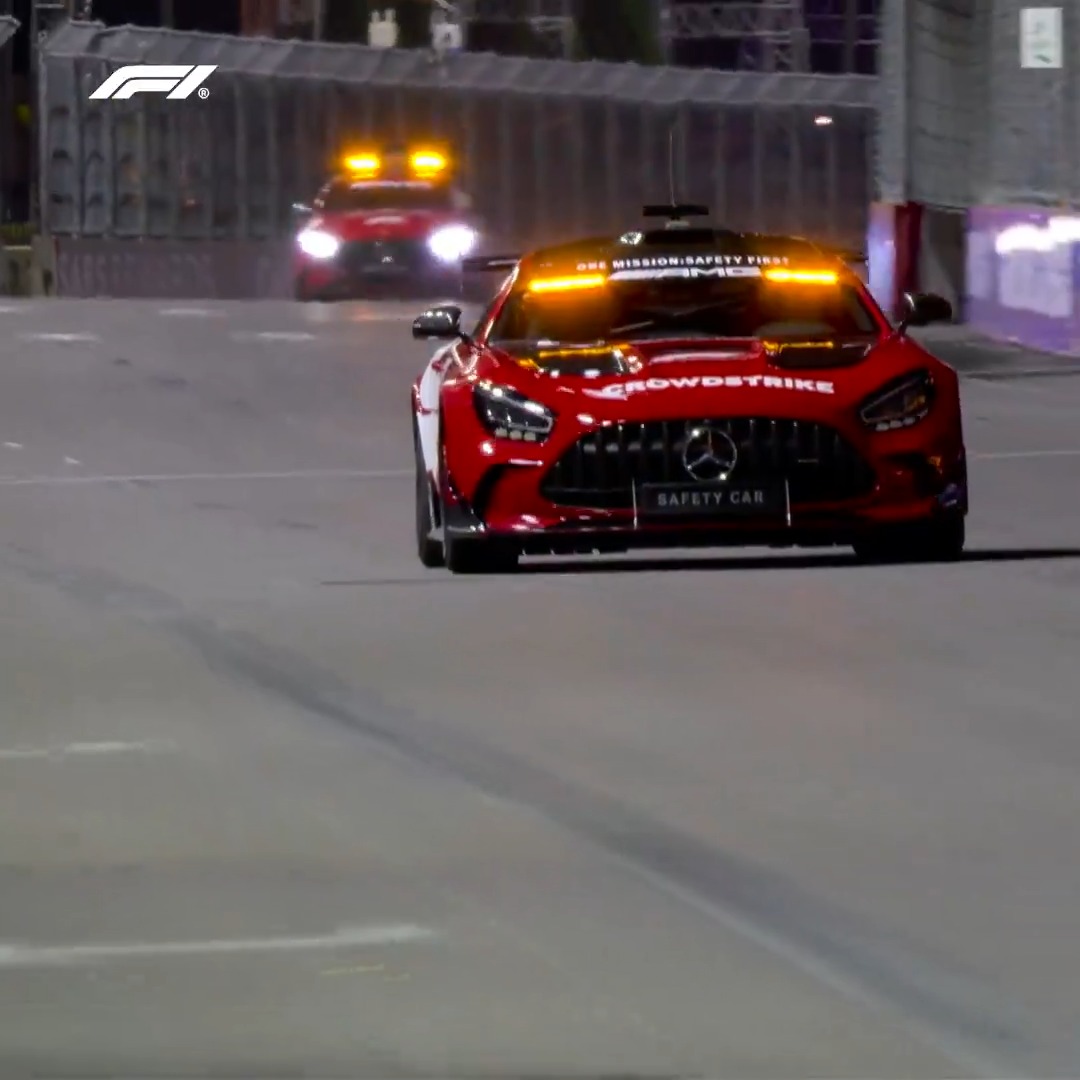 The Las Vegas Strip Circuit is tight, twisty and seriously fast 💨 #F1 #LasVegasGP
