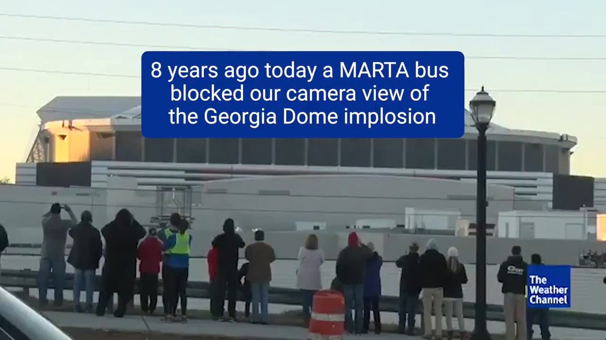It was clear skies that morning. Clear camera view? Not so much. Thanks, MARTA. 🚍🥲