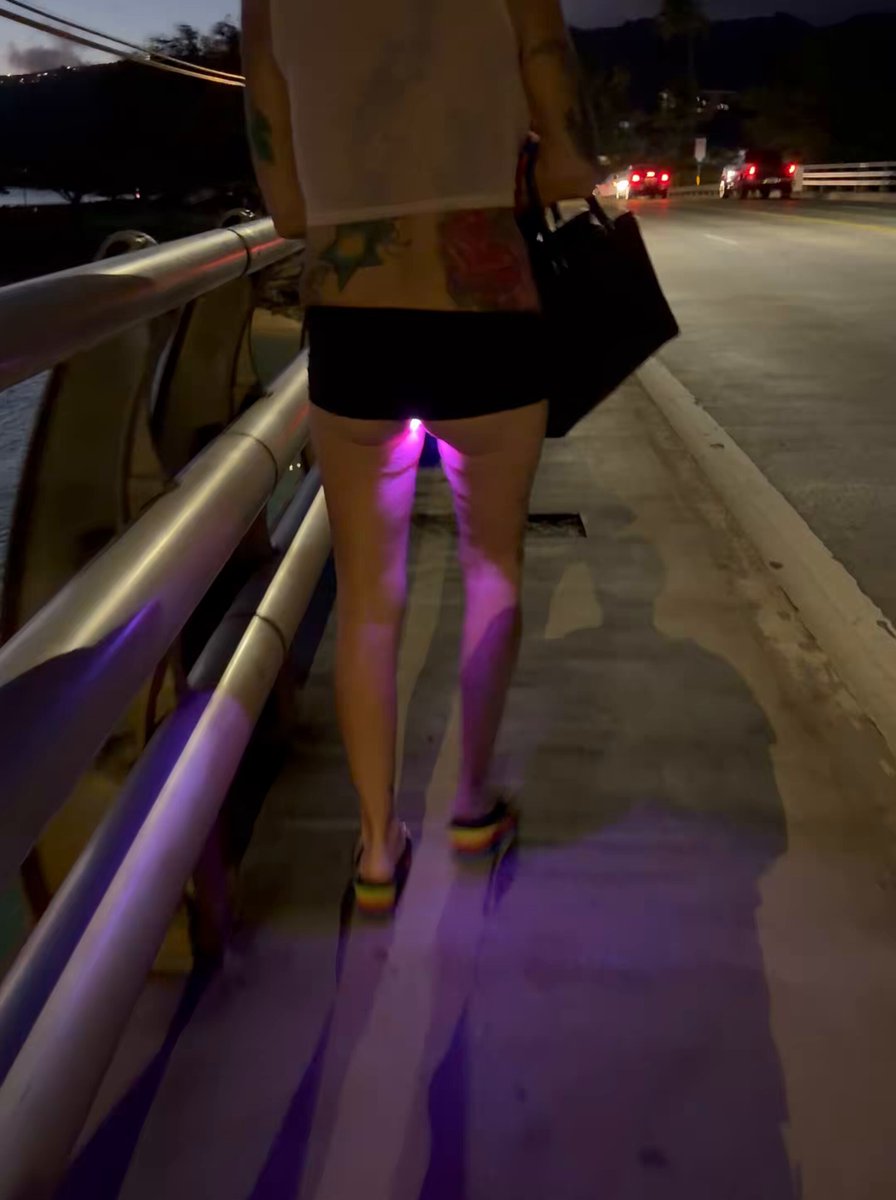 When it gets dark I use the flashlight in my ass to see😜
