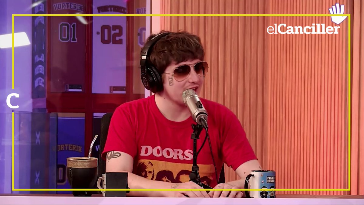 [STREAM] "Obviamente es un papelón sin precedentes, pero no se puede dejar de ver": a "Dillom" le hubiese "encantado" estar en el show de Milei en el Movistar Arena con "un bigote falso" y de "incógnito". 📹 Vorterix