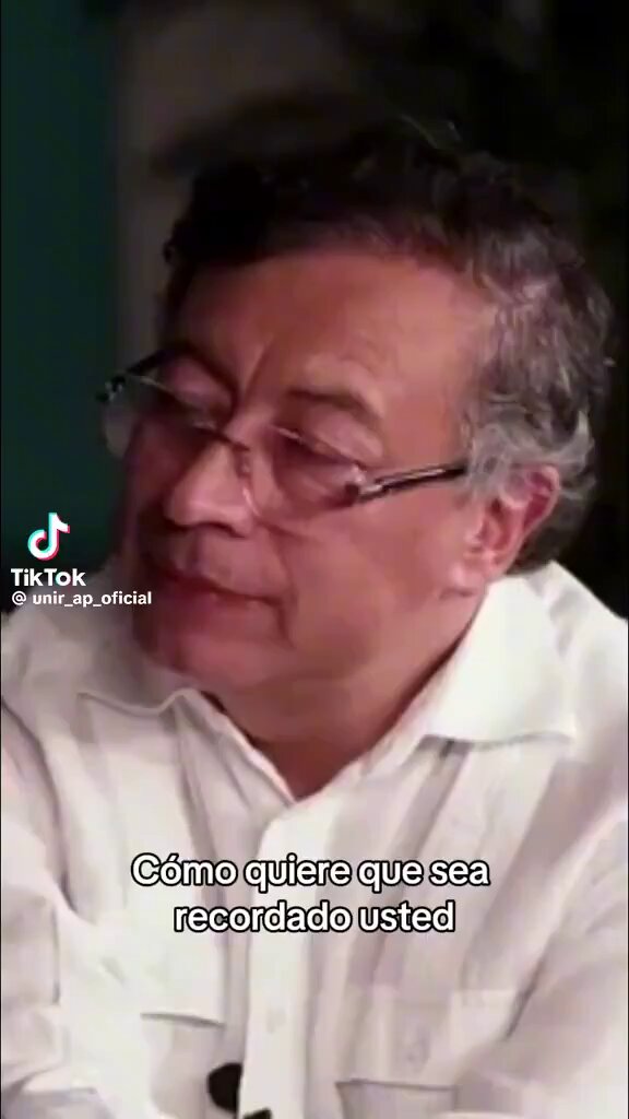 Si señor, su gobierno será inolvidable, la historia colombiana usted la partió en 2, porque se hablará indiscutiblemente del antes y después de Petro. Usted rompió paradigmas y desnudo a la corrupta y asesina extrema derecha. Gracias Presidente.