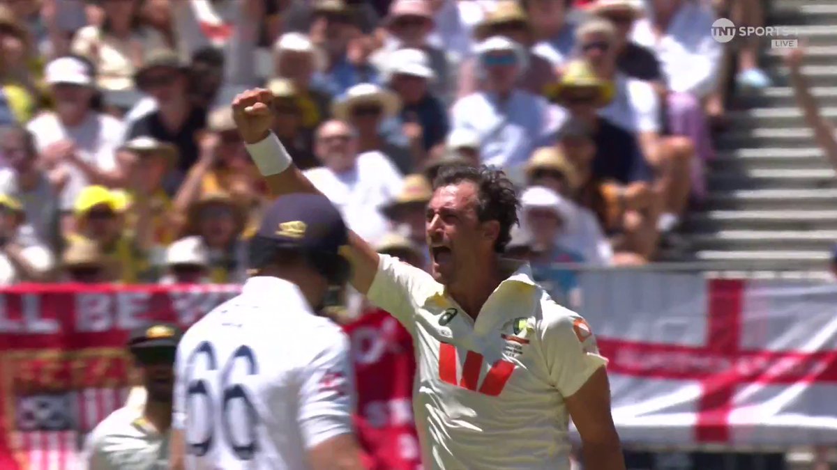 Joe Root is gone for a duck 😬 What a way for Mitchell Starc to rack up his 100th Ashes wicket 🏏 📺 Watch #TheAshes LIVE on TNT Sports and discovery+