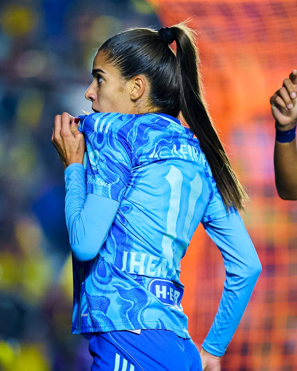 💛🐯 ¡La emoción, el beso al escudo y así el empate de Cordinali!