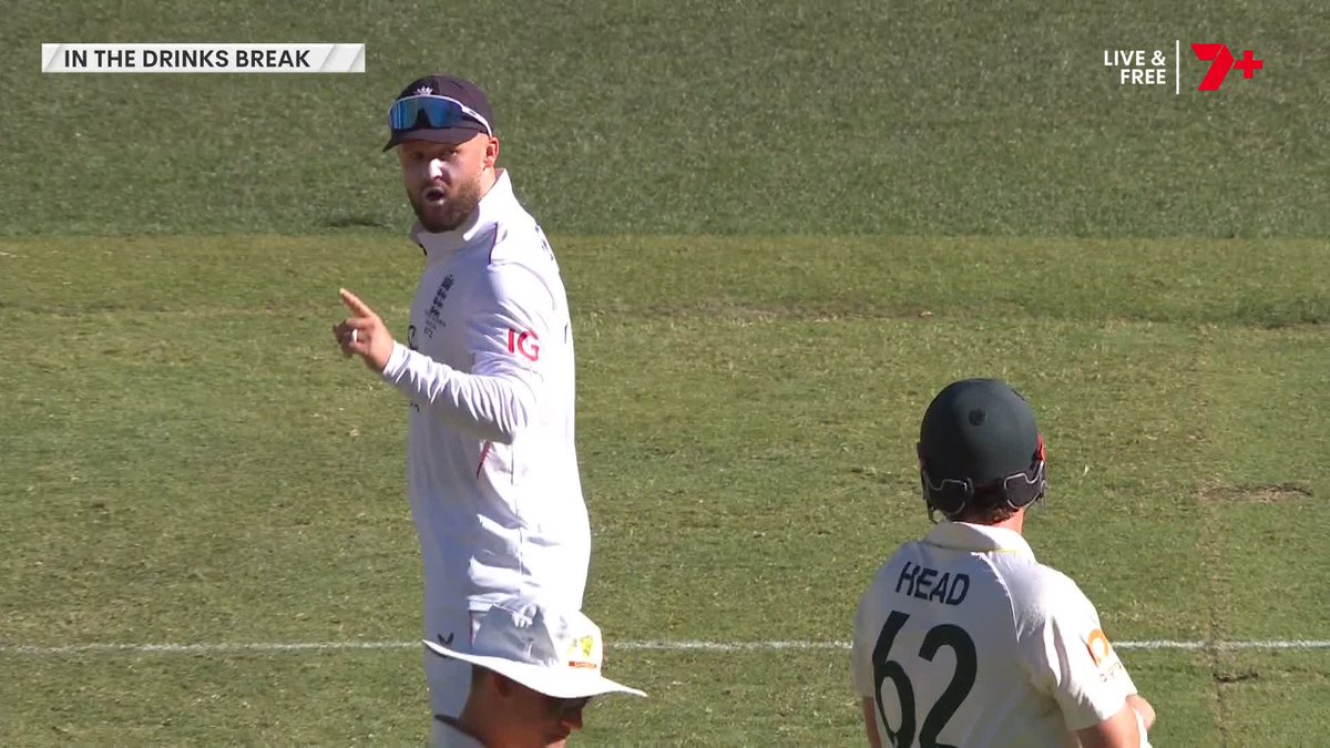 Any lip readers out there? #Ashes