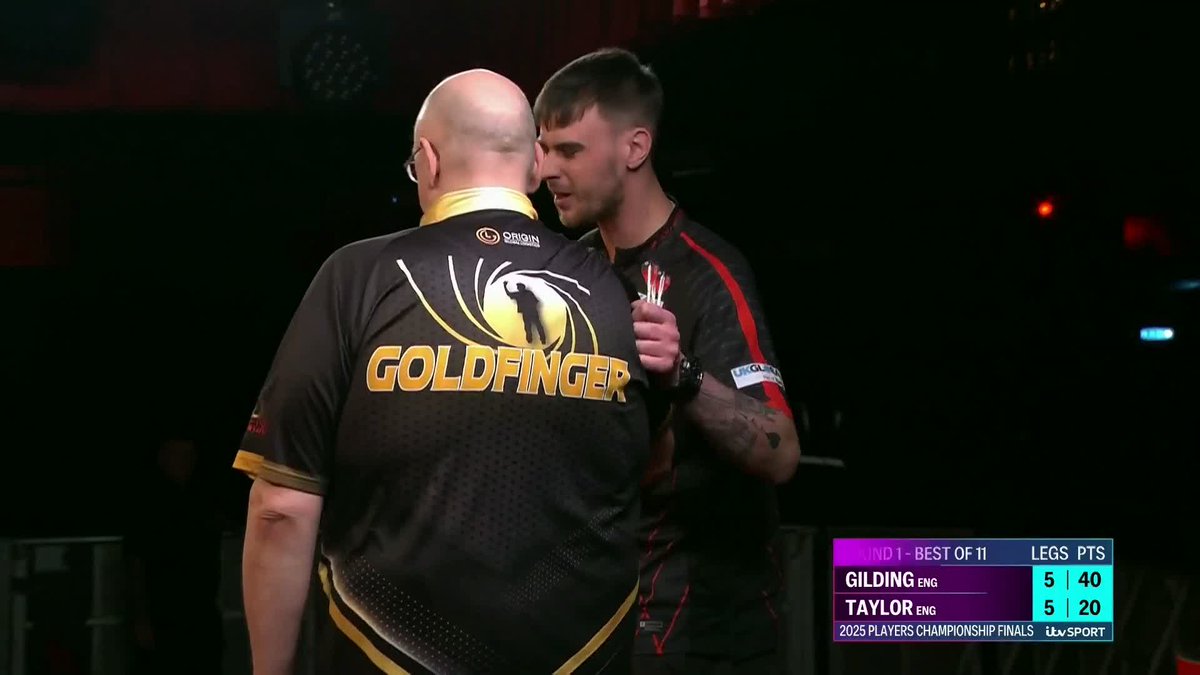 HEARTBREAK FOR TAYLOR! Dom Taylor just could not get over the line! 'The Tower' misses NINE match darts to beat Andrew Gilding, who recovers from 5-3 down to progress! 📺 #PCFinals | R1