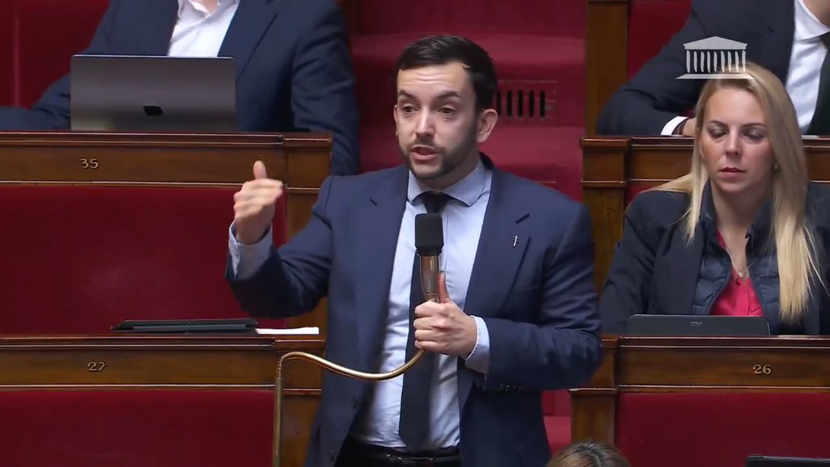 🗣 Jean-Philippe Tanguy Ⓜ️ « J’ai entendu dire qu’il ne fallait pas faire payer nos concitoyens pour les titres de séjour. Est-ce que vous vous rendez compte ? Les étrangers ne sont pas des concitoyens français. Vous êtes tellement irrationnels sur ce sujet-là que vous racontez absolument n’importe quoi. » #Budget2026