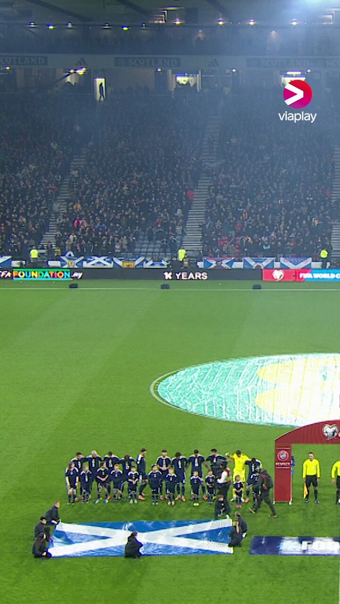🚨GÅSHUD ALERT 🚨 Lyssna och njut när Hampden Park stämmer upp i The flower of Scotland 🔊