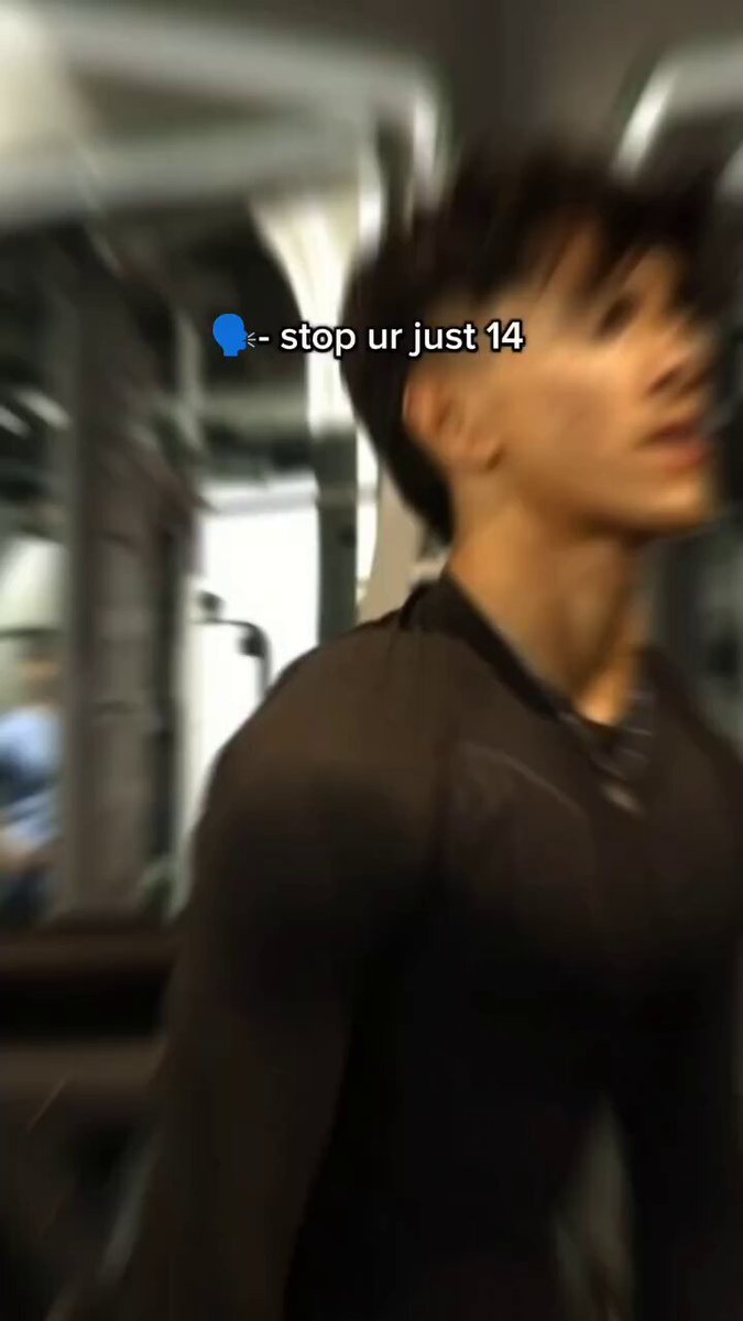 Left: 16 yo school boy Right: 14 yo jacked kid Puberty starts for boys during the ages of 9-14 btw