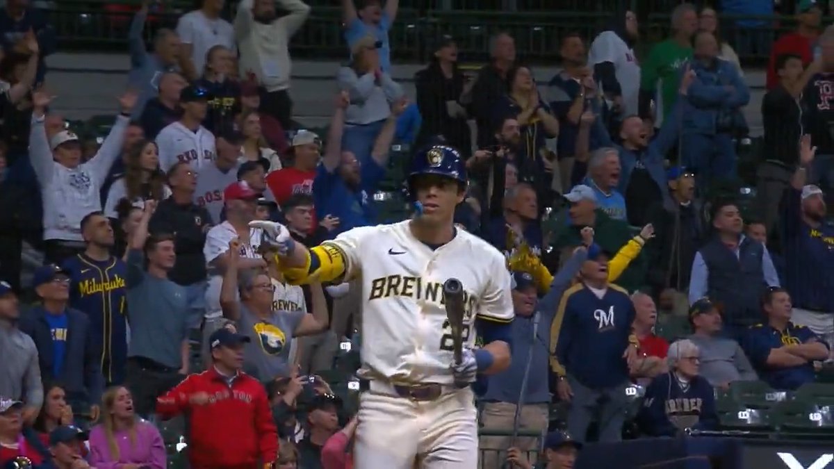 Top Plays of 2025: No. 97 Christian Yelich crushes his first career walk-off home run - and it’s a grand slam!