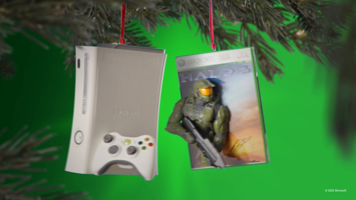 Achievement unlocked: holiday cheer 🎄 Grab the Xbox 360 and Halo 3 Hallmark Keepsake Ornaments here: