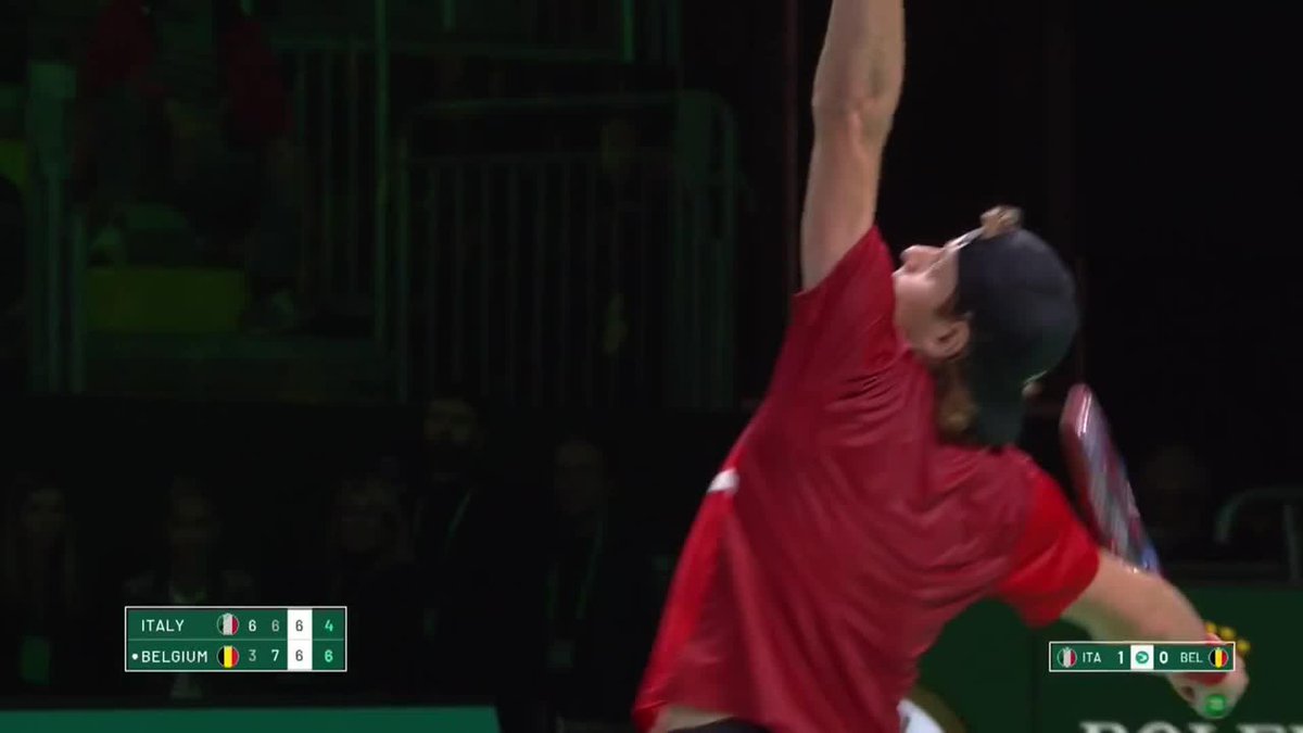 C’EST QUOI CETTE FOLIE ?! 😱 14 BALLES DE MATCH CUMULÉES 3H04 DE JEU 17-15 AU TIE-BREAK Flavio Cobolli arrache la qualification en finale de Coupe Davis pour l’équipe d’Italie en battant le Belgique à Bologne. 🔥🇮🇹