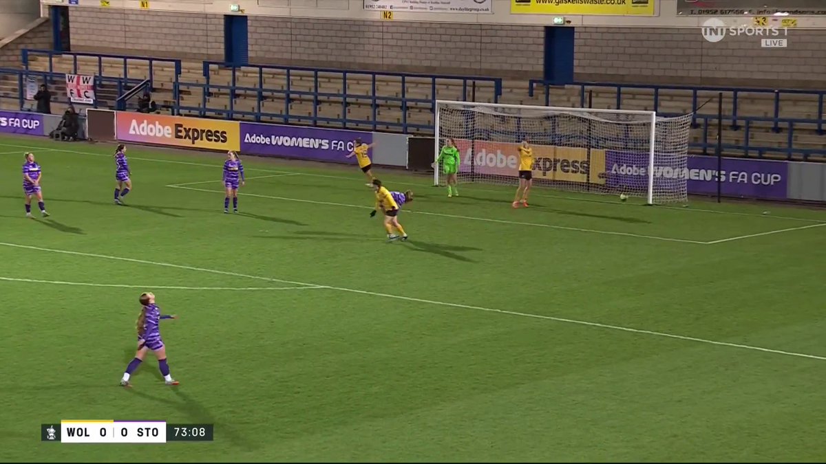 WHAT A STRIKE 🚀 Wolves break the deadlock and it is Beth Merrick who cuts inside and unleashes a rocket into the Stoke City net, to give them the advantage! 📺 TNT Sports &amp; discovery+ UK