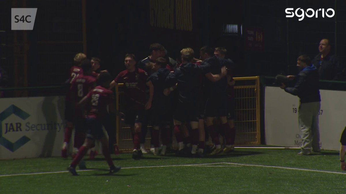 AM DDRAMA! Met Caerdydd yn trechu'r deiliaid! 🏆 Matt Chubb wins it for Cardiff Met Football Club in added time😱 The Welsh Cup holders The New Saints FC are out ❌