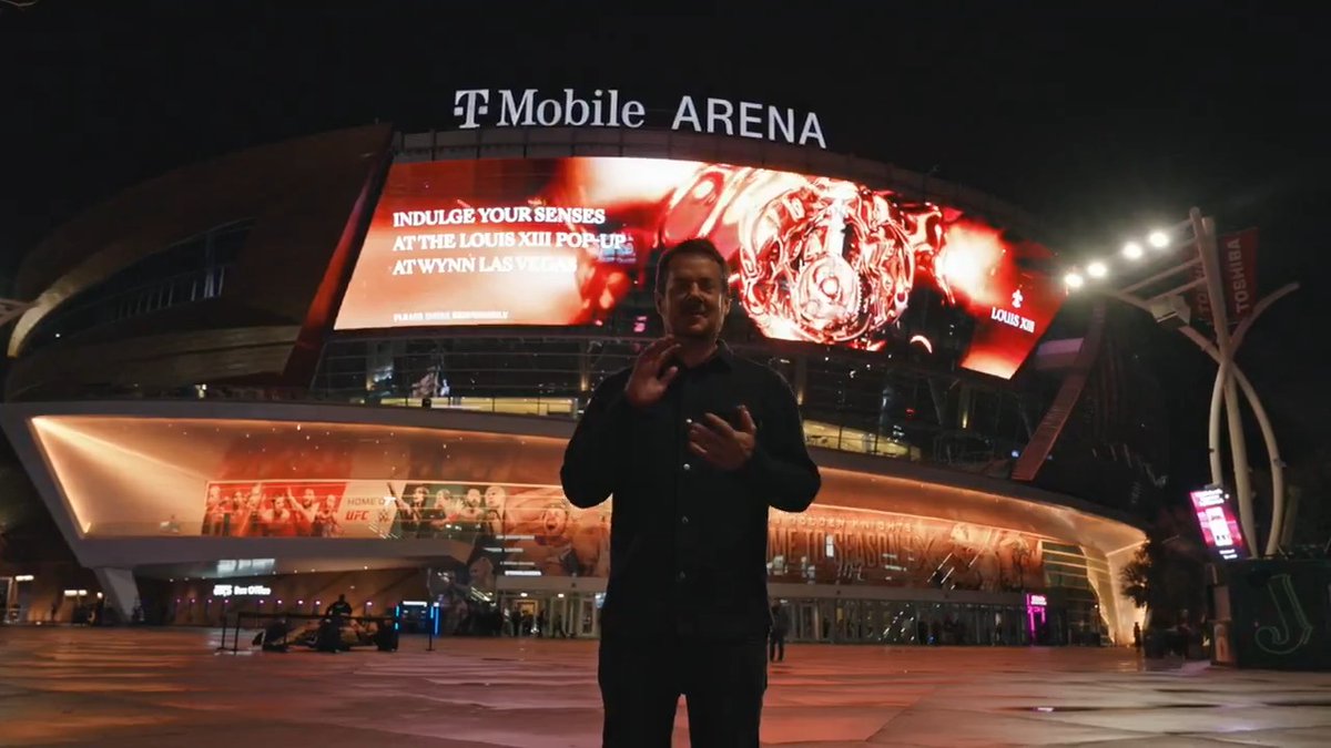 First Vegas Golden Knights experience was a resounding success. Shoutout to T-Mobile Arena for rolling out the red carpet for Seton O'Connor!