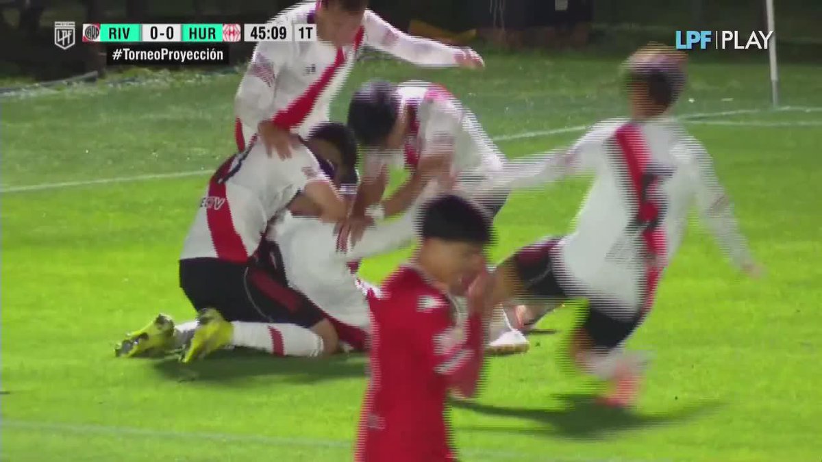 🌟🇦🇷 El GOLAZO de Agustín Ruberto en 4tos de Final con la Reserva de River ante Huracán. Lleva 3 GOLES en 5 partidos de su vuelta, luego de la rotura de ligamentos cruzados. El goleador está de vuelta. 🔥