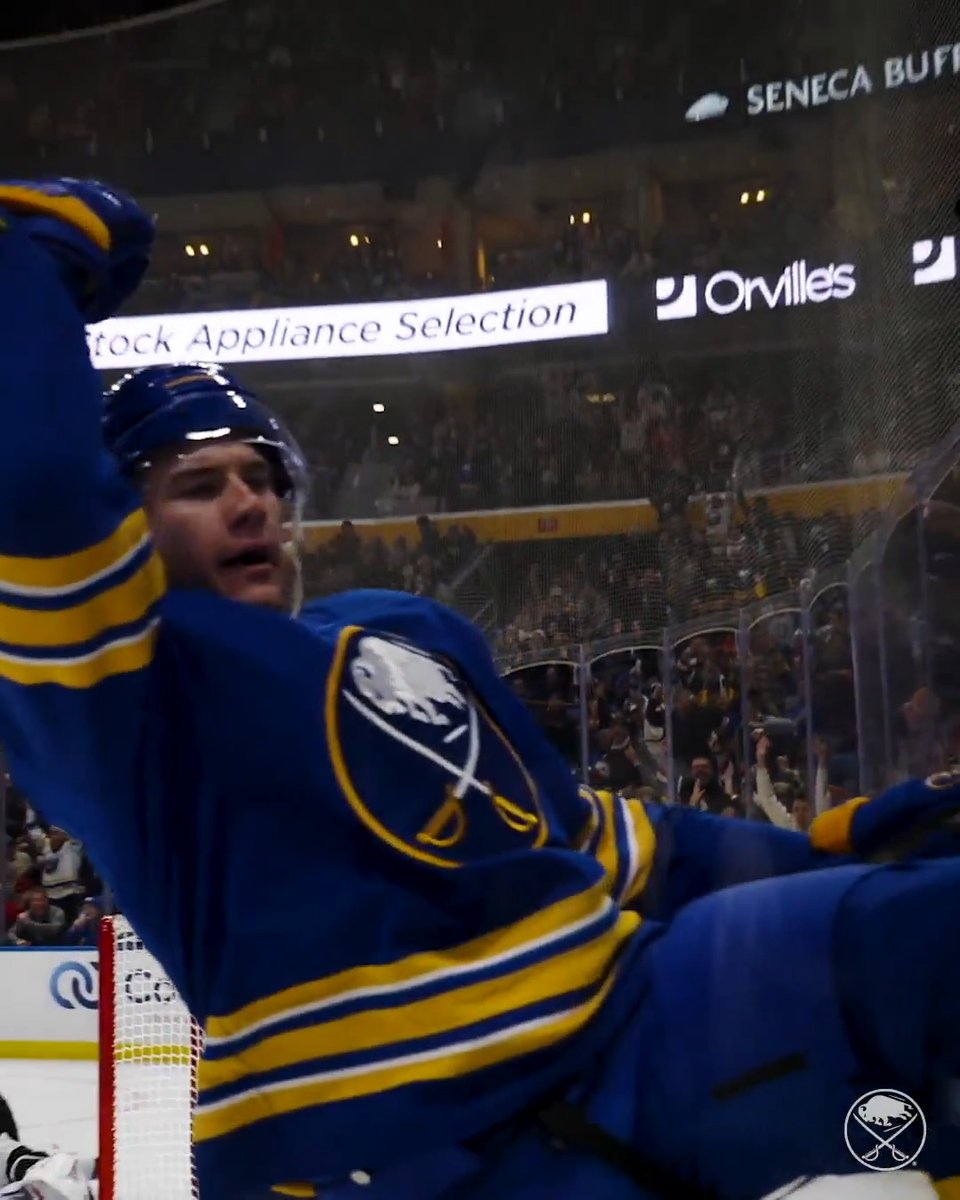 What a pass, what a goal, what a celly! 😮‍💨
