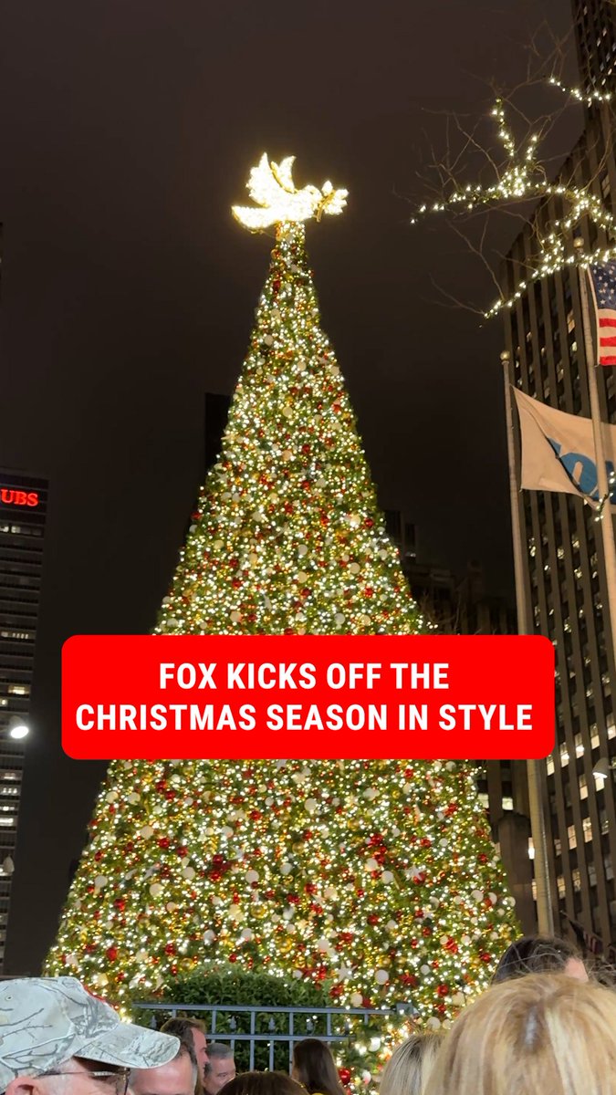 ๐A magical night on Fox Square! The Fox All-American Christmas Tree is litโushering in the season with faith, music, and Christmas spirit.๐บ๐ธ