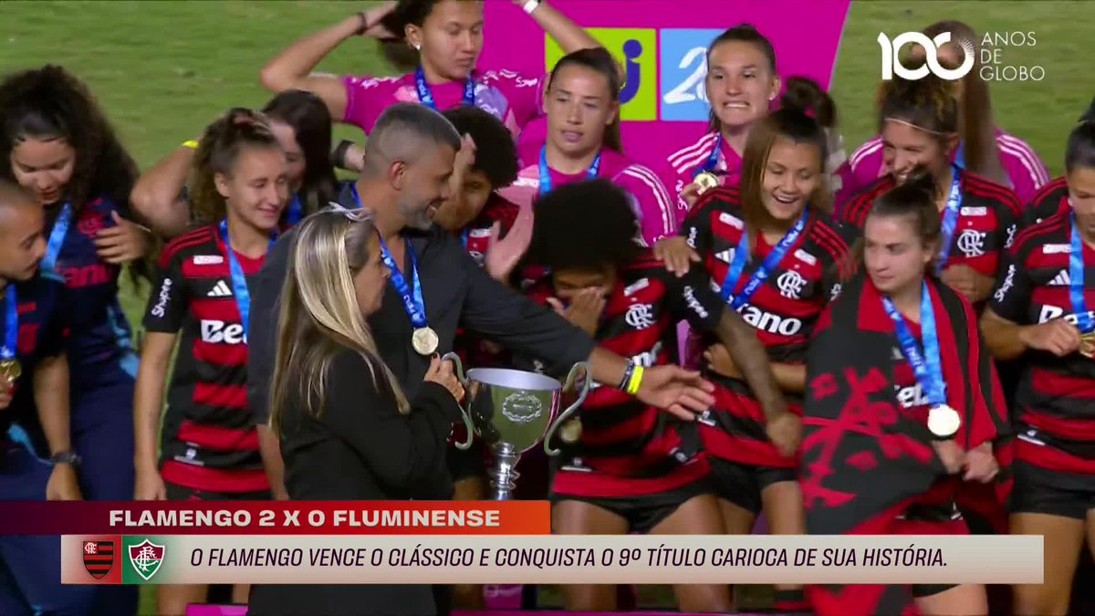 O momento em que o Flamengo ergue a taça! Este é o nono título do Flamengo, que passa a ser o maior campeão carioca. #FutebolFeminino #Futebol #CariocaFeminino #Flamengo #Fluminense