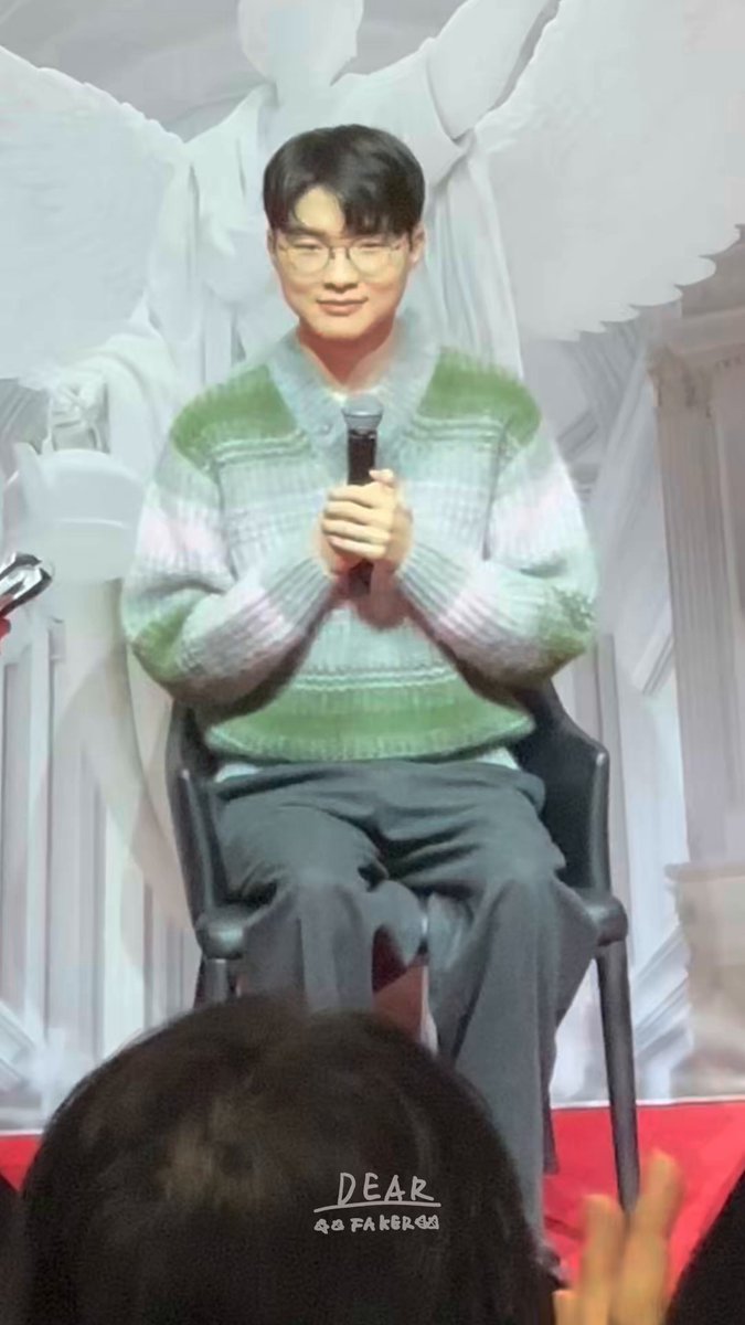 251122 왕뚜껑 팬미팅 많이 긴장했다는 오늘의 상혁이 ( - 𖥦 - ) 착장 넘 이쁨 #Faker #페이커 #이상혁