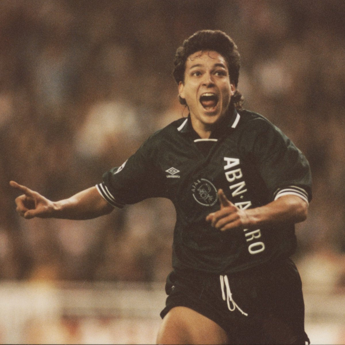 Litmanen &amp; Kluivert vs. Real Madrid in 1995 🌟