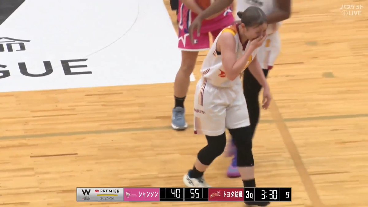 えっと プレー続けた方がいいですか💦 #都野七海 シューズが脱げるハプニング🤭 #シャンソン 🆚 #トヨタ紡織 🏀大樹生命 #Wリーグ🏀 第6週|GAME1 ▶視聴はコチラ #バスケットLIVE ライブ/見逃し配信中📡 #みようよWリーグ W LEAGUE(Wリーグ) トヨタ紡織サンシャインラビッツ