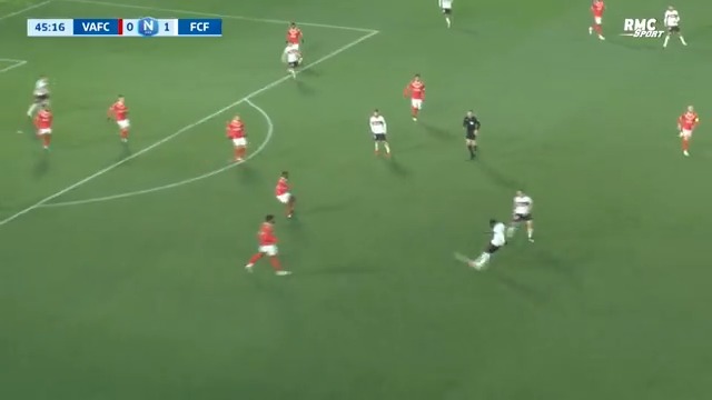 Fransa 3. Ligi'nde Roberto Carlos esintisi! 🚀