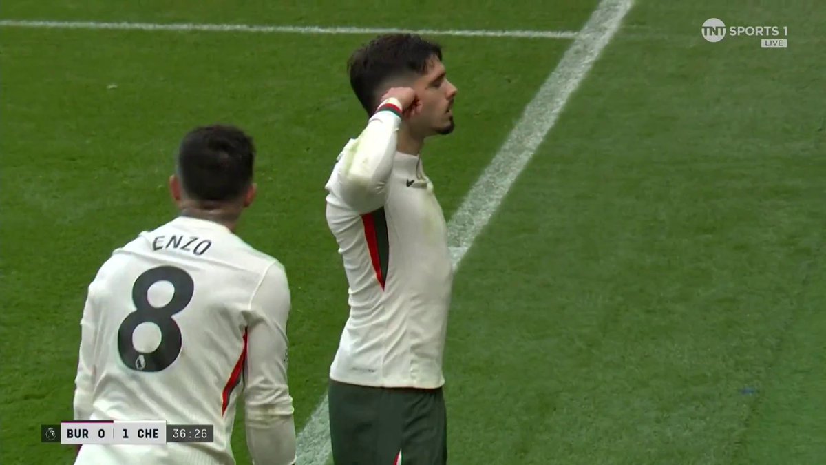 Pedro Neto opens the scoring for Chelsea 🔥 They lead away at Turf Moor! TNT Sports & discovery+ UK