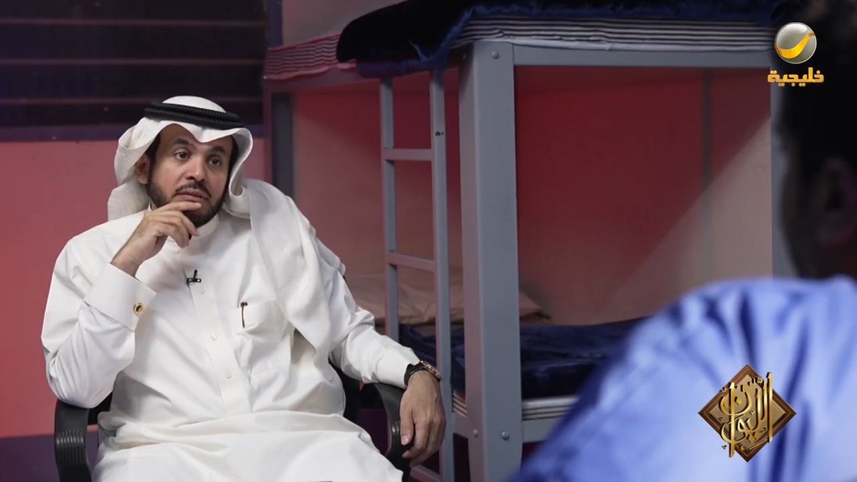 (وحرب اغراق المجتمع بالمخدرات) يقول : 1- كنا نجند المتعاطين للترويج 2- ⁠سعر الشبو انخفض من 1200 ريال للجرام إلى 50 ريال خلال أربع سنوات فقط ▪︎ الهدف تدمير المجتمع وليس المكسب المادي 3- ⁠التهريب يصلنا من اليمن ، لكن المهربين في الخارج ليسوا يمنيين
