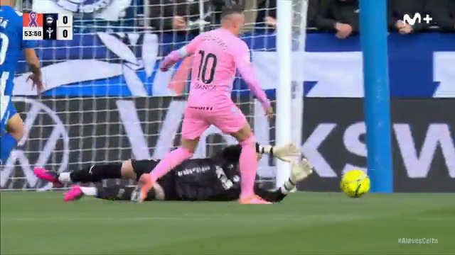 El penalti sobre Iago Aspas que transformó el propio capitán celeste. #LALIGAEASPORTS #LaCasaDelFútbol