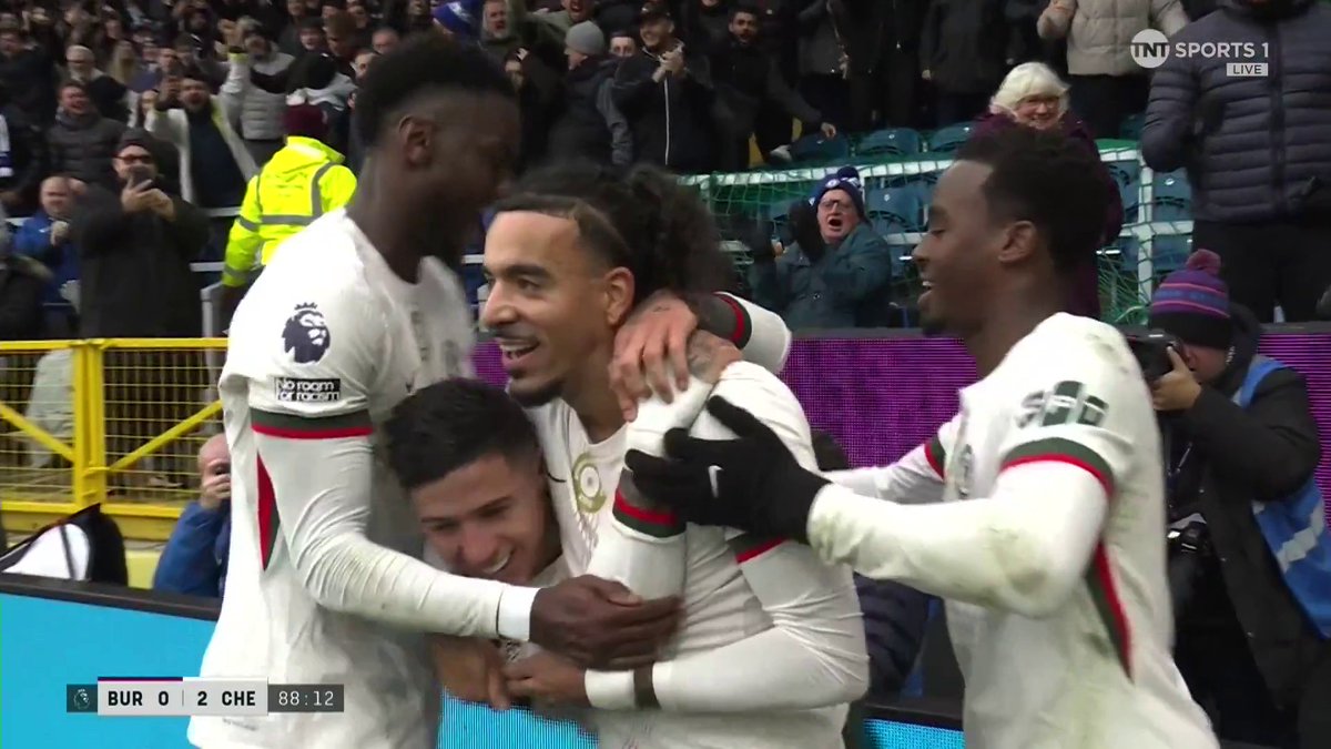 Enzo Fernandez grabs Chelsea's second to surely claim the three points at Turf Moor 🔥 TNT Sports &amp; discovery+ UK