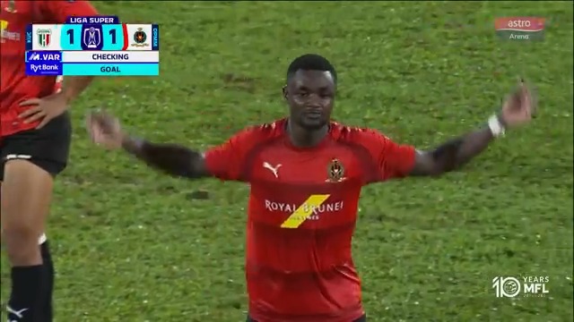 DPMM FC terpaksa berputih mata selepas jaringan minit akhir Prosper Boakye dibatalkan! 😲 #DemiLigaKita #IniPadangKita