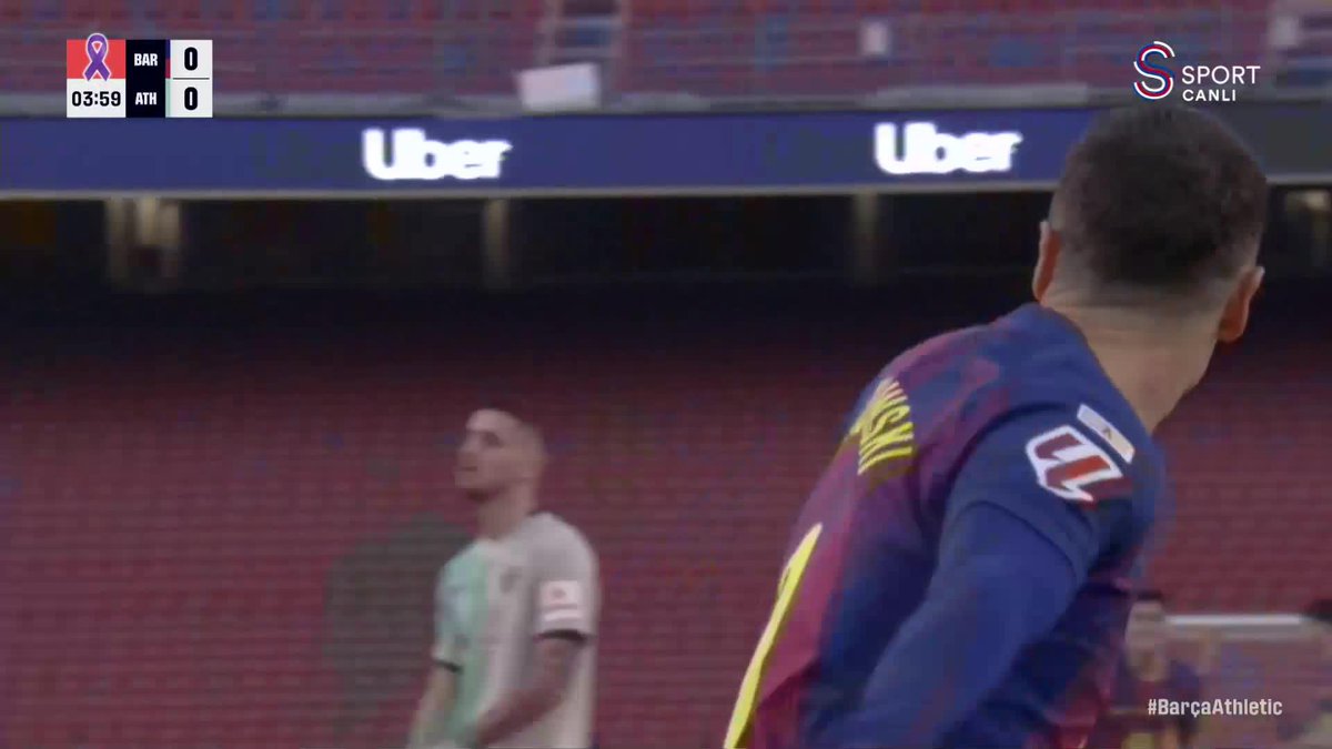 Yeni Camp Nou'da ilk gol Robert Lewandowski’den geldi!