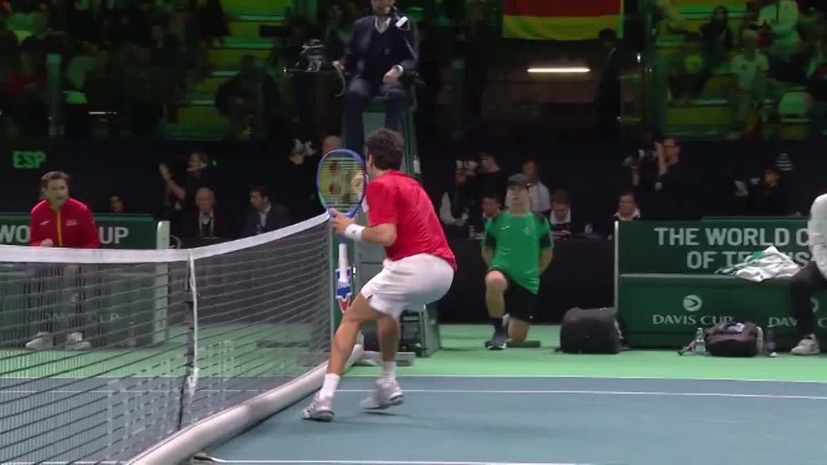 We're going the distance! 🍿 Alexander Zverev gets the win and sends this tie to a deciding doubles! Davis Cup | #daviscup