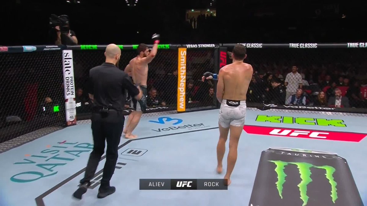 Nurullo Aliev and Shem Rock go the distance... how did you score it?! Watch our #UFCQatar prelims LIVE NOW on UFC FIGHT PASS 📺