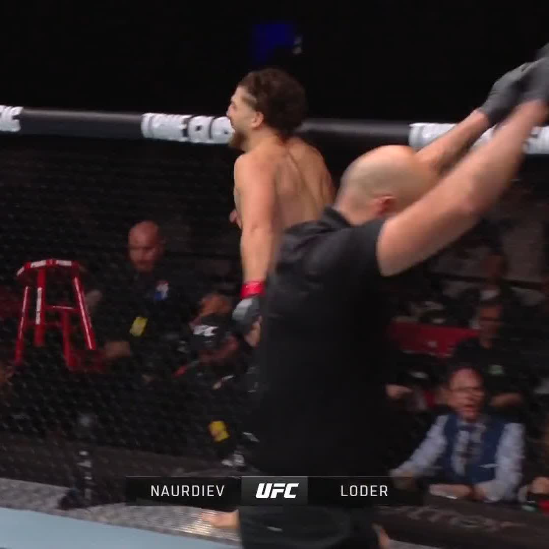 FIOUUUUU KO DE MALADE 😳 Le marocain Ismail Naurdiev l’emporte par KO au Round 1 ! QUEL FINISH 🔥 #UFCQatar