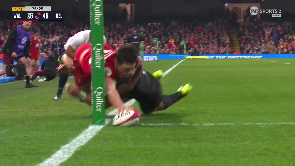What a finish from Louis Rees-Zammit in the corner 👏 Wales have never scored this many points against the All Blacks in Cardiff 👀