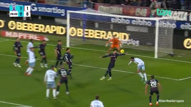 El penalti a favor del #RealZaragoza y la no segunda amarilla a Cubero