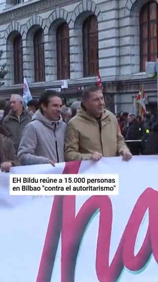 15.000 personas protestan en Bilbao "contra el autoritarismo" en una manifestación impulsada por EH Bildu