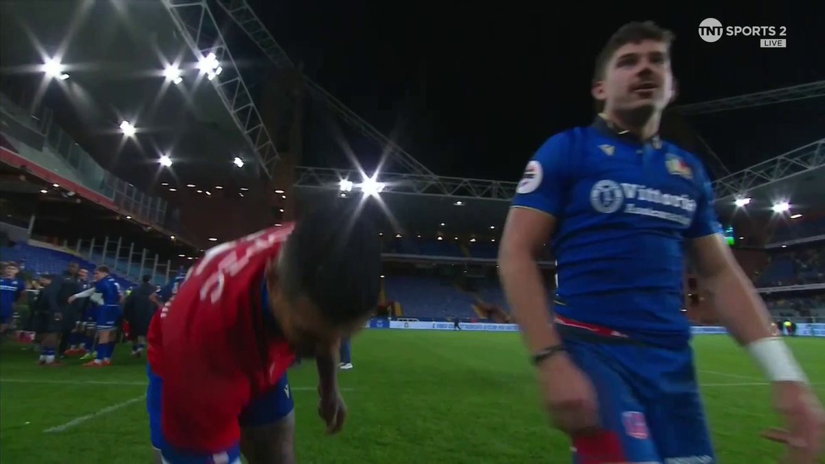 Ioane &amp; Garafulic showing post-match respect...and teamwork! 🇮🇹🤝🇨🇱 📺 @TNTSports &amp; discovery+ UK