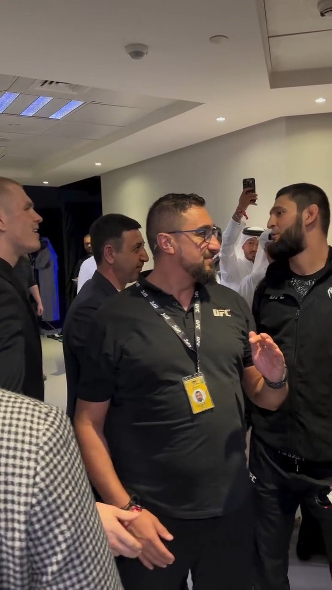 Things get heated backstage between Ian Machado Garry and Khamzat Chimaev 🍿 🎥 Ian Machado Garry #UFCQatar