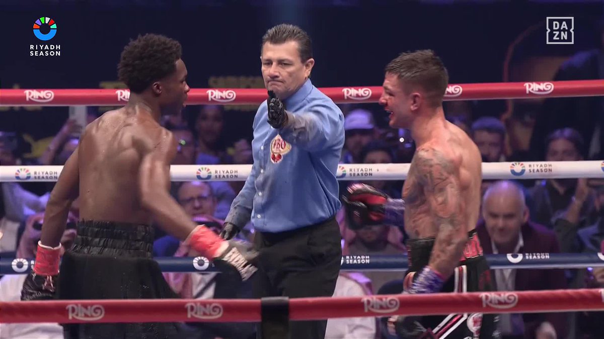 TAKE A BOW 🔥 Sam Noakes &amp; Abdullah Mason put on an unbelievable show 👏 #BenavidezYarde #MasonNoakes | Now | Ring Magazine | Buy now at