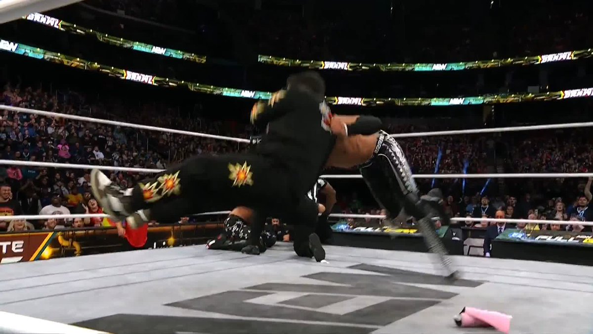 Big Justice hits the Diamond Cutter.