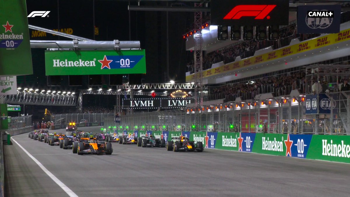 C’est parti pour le Grand Prix de Las Vegas ! 🔥🇺🇸 ➡️ En direct sur CANAL+ #LasVegasGP #F1