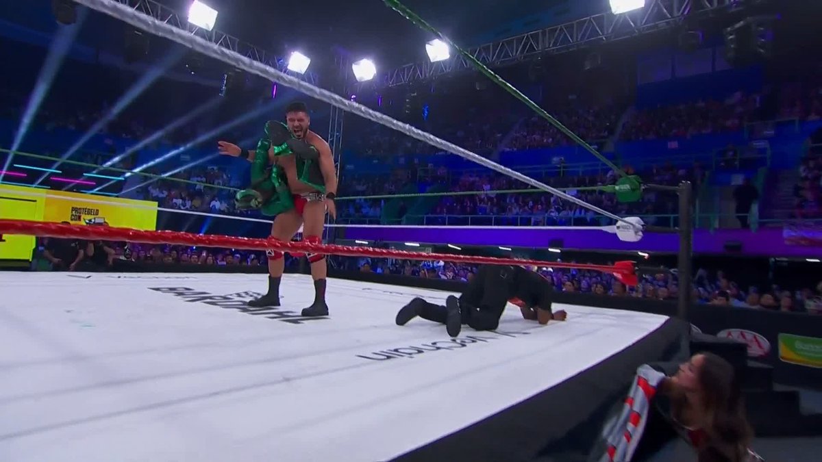 Mr. Iguana salva a Lola Vice... pero no consigue recuperar el Campeonato de Parejas Mixtas AAA 😓 Ethan Page y Chelsea Green siguen como campeones 😵‍💫 #AlianzasAAA 💫 desde CDMX