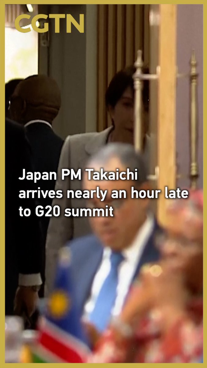 Japanese Prime Minister Sanae Takaichi arrives nearly an hour late to #G20 summit