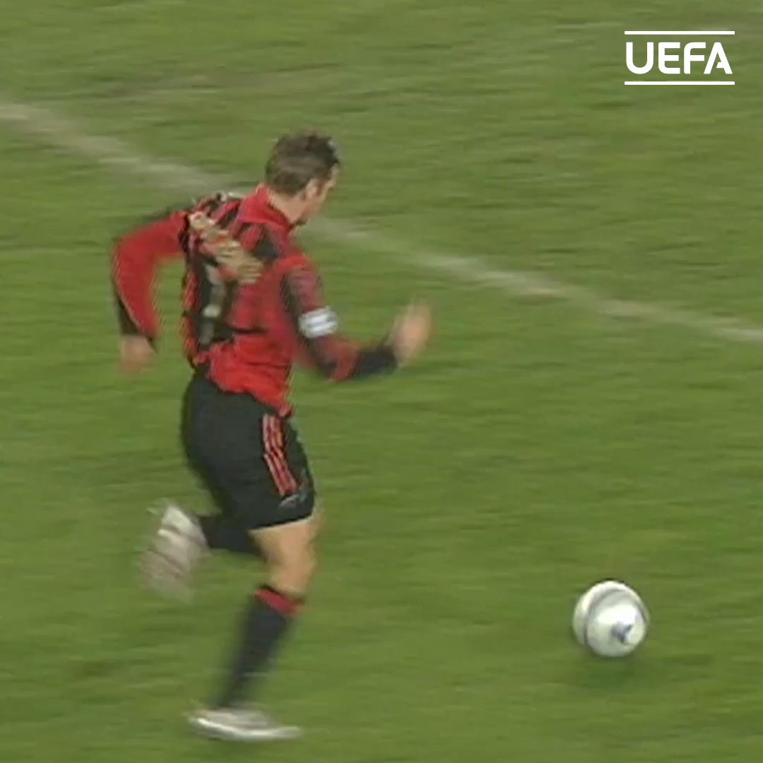 🗓 #TalDíaComoHoy hace 20 años Shevchenko marcó 4⃣ goles en la Champions ⚽ #UCL | #OTD