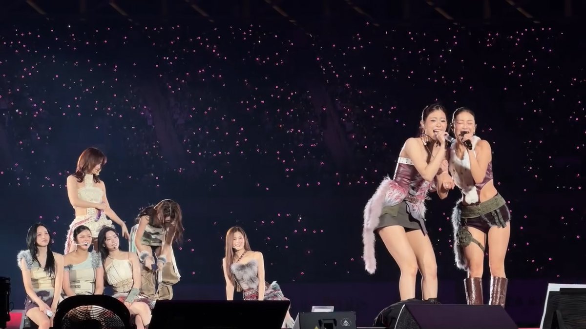 TZUYU AND JIHYO'S WHAT IS LOVE DUET TOGETHER IN TAIWAN 🥹